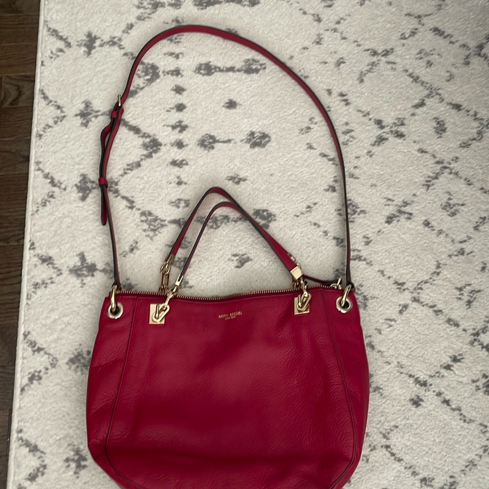 Henri Bendel purse